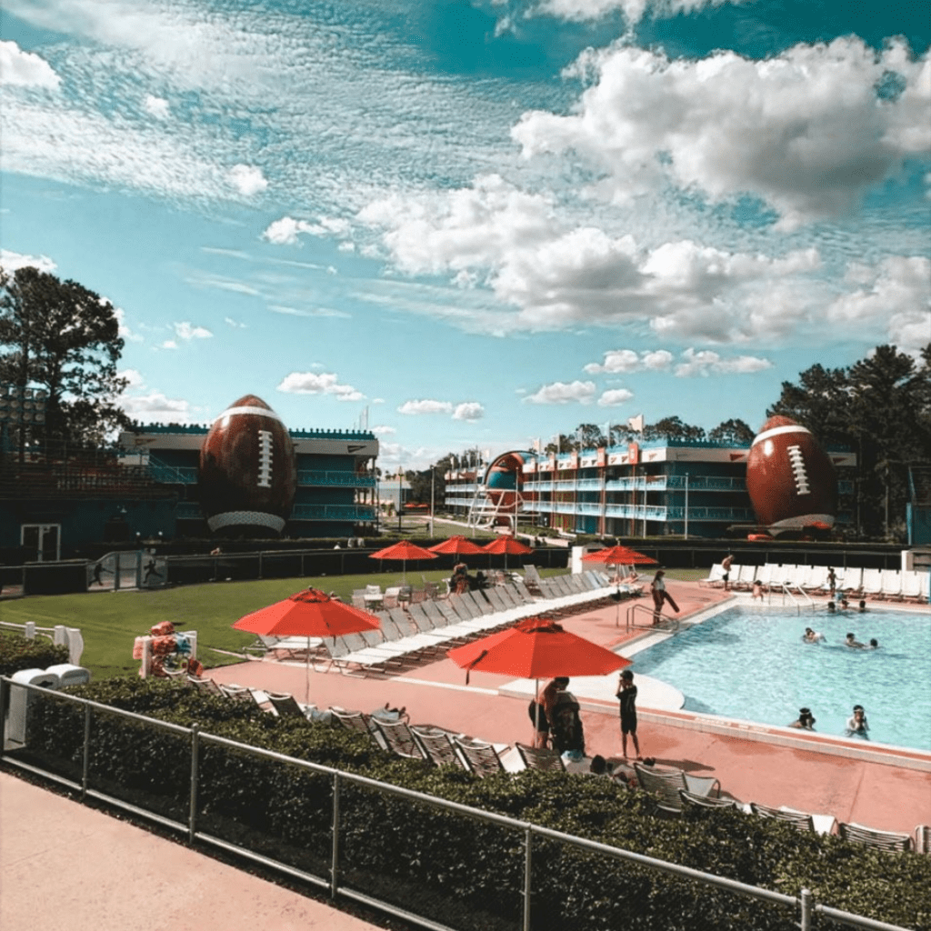 Hotel-Disney-Rentennials-Rentacar