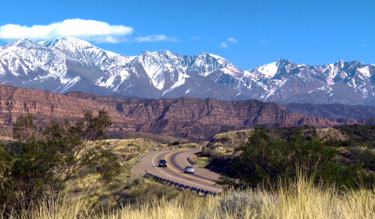 Paisaje de Mendoza en ruta